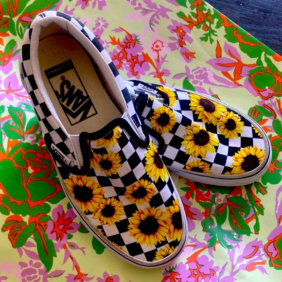 Vans Shoes - Vans Customs Checkered Sunflower Shoes Size 5 Women’s
